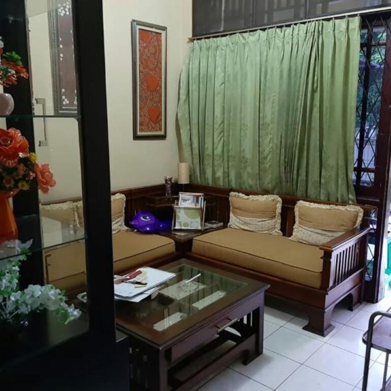 Dijual Rumah Lokasi Strategis Taman Cipulir Estate Tangerang