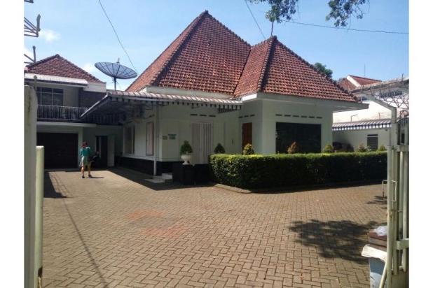 Rumah mewah kawasan Jl Ijen kota Malang, harga nego sampai 