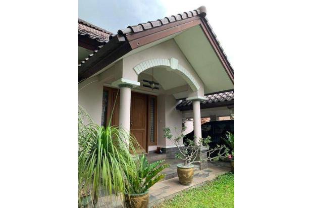 Dijual Rumah Hoek 1,5 Lantai di Jl. Katalia Luas 815 M2 Rancamaya Bogor Jawa Barat