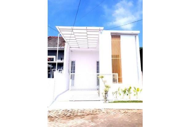 Rumah 2 Lantai Bagus Sekali Furnished SHM di Griya Taman Landung, Malang